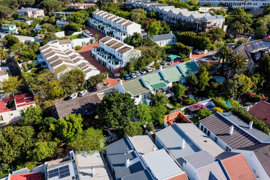 2 Bedroom Property for Sale in Oranjezicht Western Cape